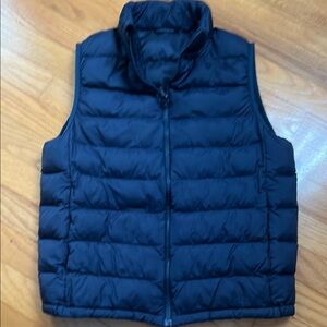 Uniqlo kids Puffer Vest size 13 for kids